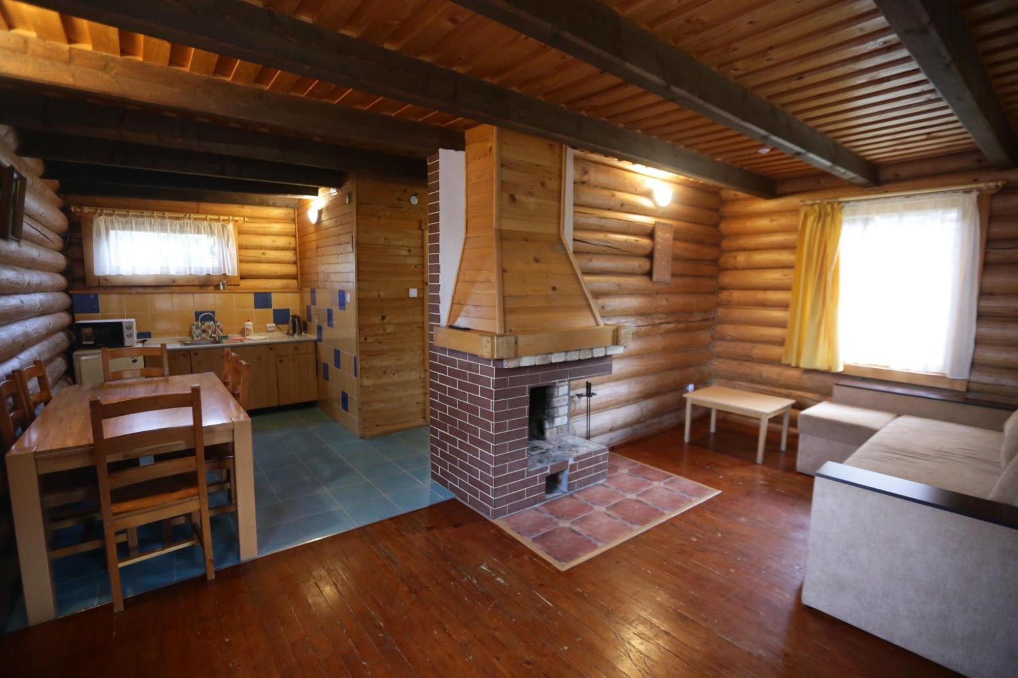 Guest House Podobovets 2000 ภายนอก รูปภาพ