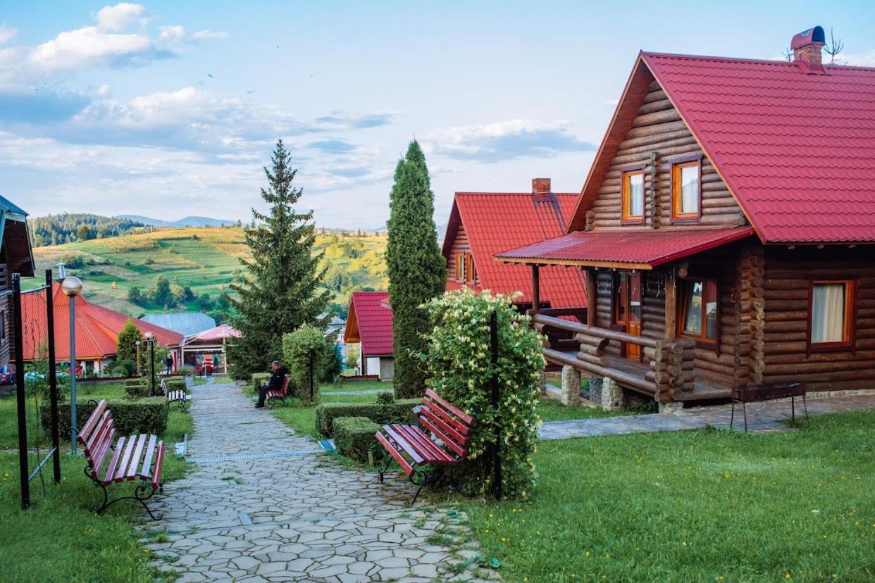 Guest House Podobovets 2000 ภายนอก รูปภาพ