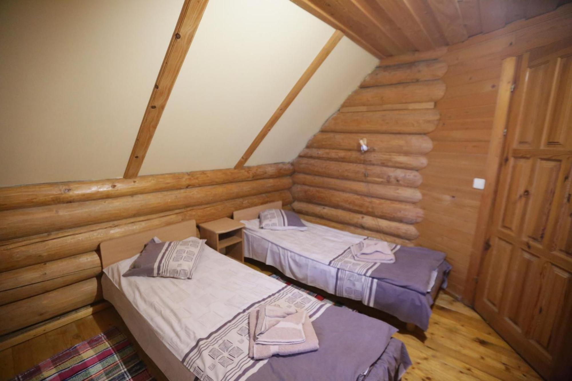 Guest House Podobovets 2000 ภายนอก รูปภาพ