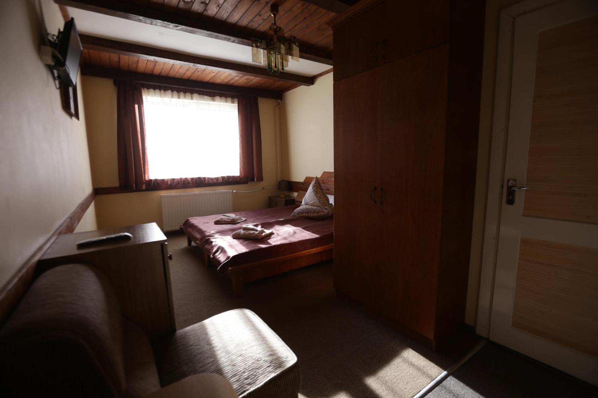 Guest House Podobovets 2000 ภายนอก รูปภาพ