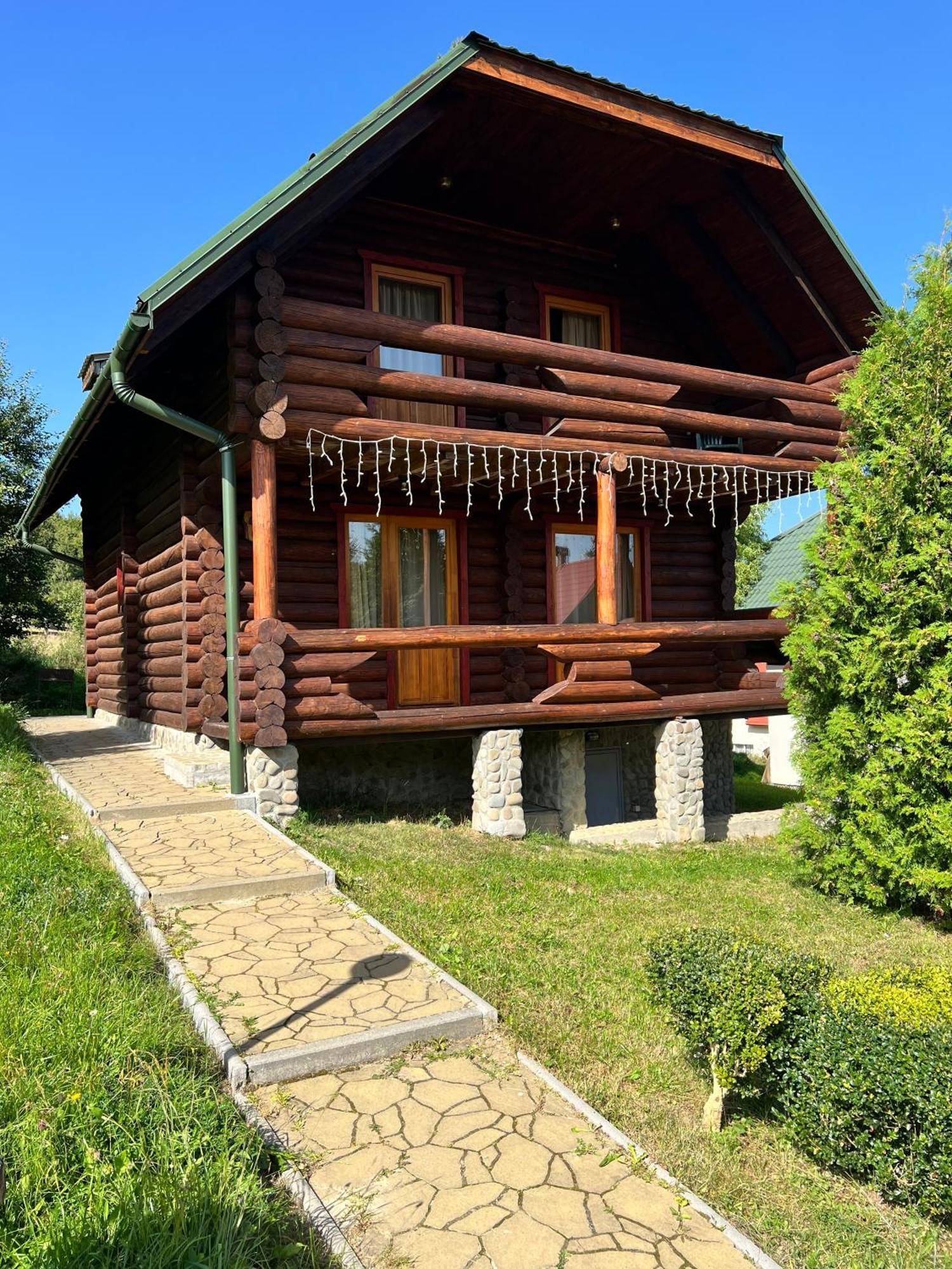 Guest House Podobovets 2000 ภายนอก รูปภาพ